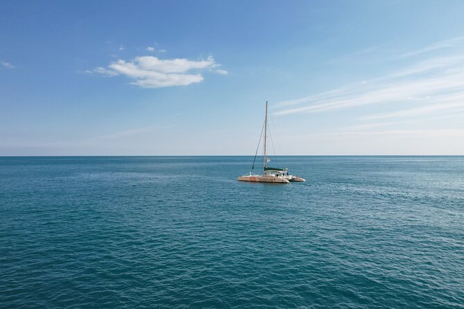 1 Hour Sailing Excursion in Valencia - Passing the coast near Port Saplaya