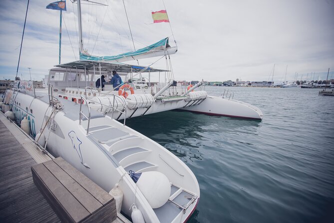 A day at Sea aboard Mundo Marino Catamaran in Valencia - Crew communication and onboard organization