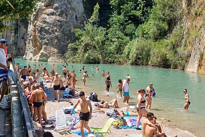 A day tour in Montanejos hot springs. - Leaving Valencia for Montanejos
