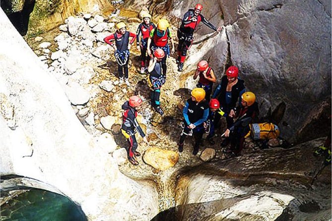 Aquatic canyoning near Benidorm. Estret de les Penyes Bollulla - The dry first half sets the pace