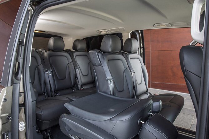 Arrival Transfer Valencia Airport VLC to Valencia City by Minivan - A useful choice for families and small groups