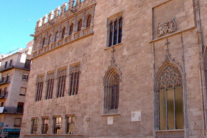 Between Two Gates: A Self-Guided Audio Tour in Valencia - The Palace of the Marquis de Dos Aguas and a very narrow house
