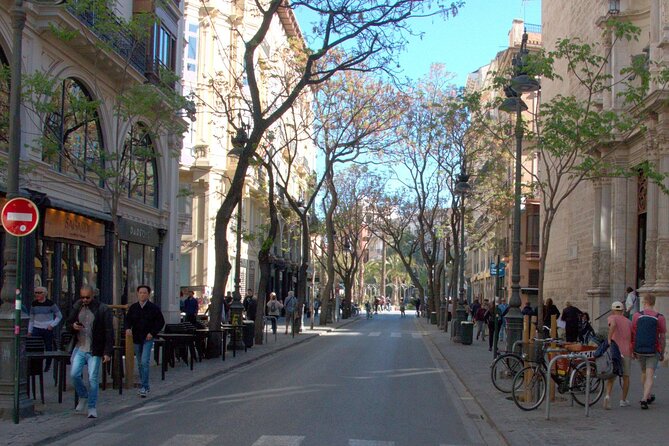 Between Two Gates: A Self-Guided Audio Tour in Valencia - Mercat Central is the natural pause point
