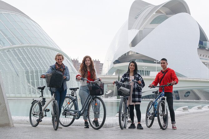 Bicycle Rental in Valencia - Riding the Turia Gardens
