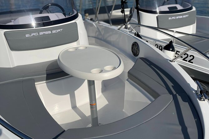 Boat Rental Without License in La Marina de Valencia - Cruising toward Malvarrosa Beach
