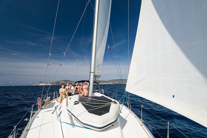Boat trip Valencia - The boat setup and onboard comfort