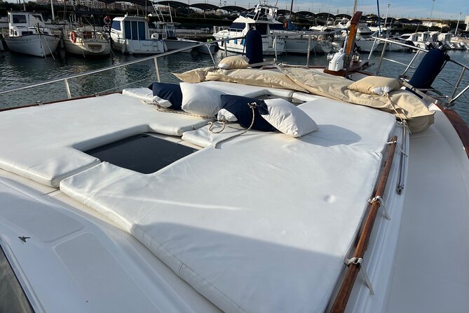 Chill and Sail in Valencia - Four hours is enough, but not a full-day charter