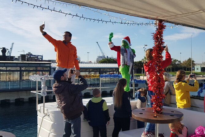 Christmas Boat Experience in Valencia - The Grinch Takes Over the Port Ride