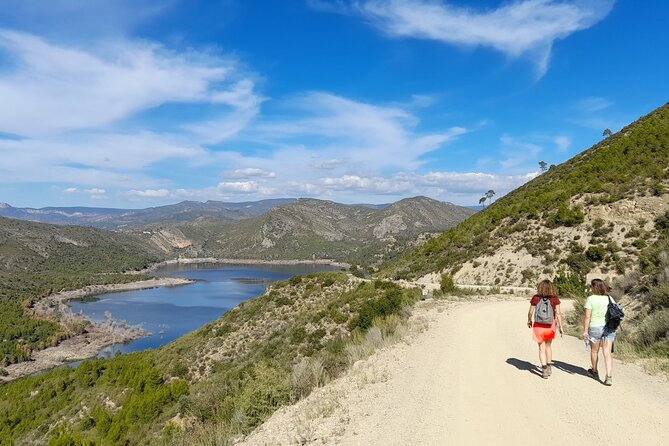 Chulilla Hike to the Hanging Bridges from Valencia - Cave paintings and the first inhabitants