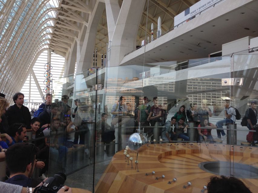 City of Arts and Sciences & Oceanografic 2-Hour Guided Tour - Why Valencia’s futuristic complex deserves a guided visit