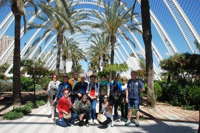 City of the Arts and Sciences - Walking among Calatrava’s signature buildings