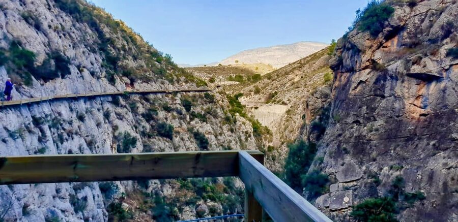 Costa Blanca: Visit Relleu and its “Caminito del Rey” - The old reservoir and the first mountain views