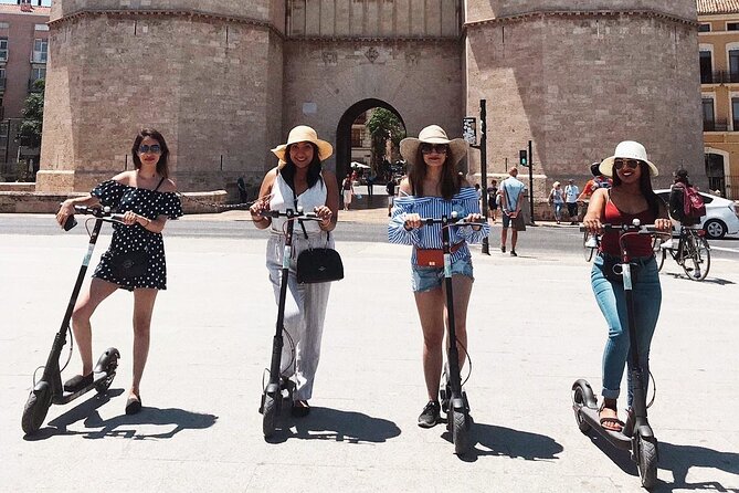 E-Scooter Grand Valencia Private Tour - Spending 50 minutes at the City of Arts and Sciences
