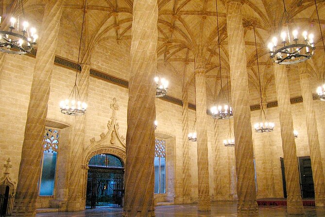 Essential Valencia and World Heritage Sites (English) - The Central Market and everyday Valencia
