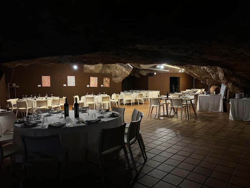 From Valencia: Boat ride through the impressive Caves of Sant Josep. - Who will enjoy this most?