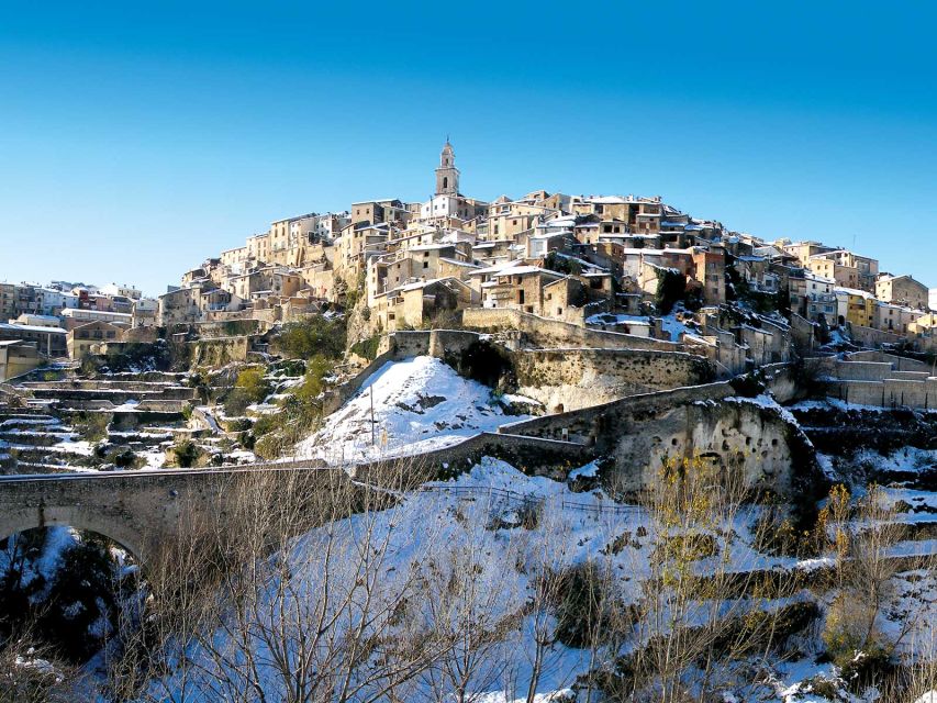 From Valencia: Bocairent and Covetes dels Moros Day Trip - Walking Bocairent’s medieval quarter