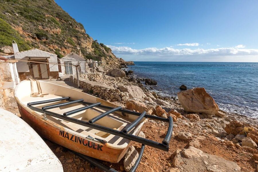 From Valencia: Cala del Moraig Hiking & Beach Trip - Cala del Moraig and the Cave of the Arches