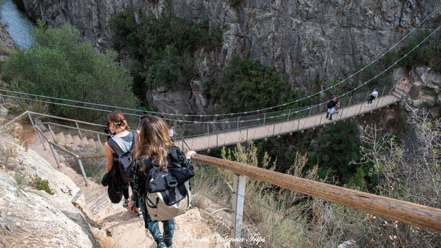 From Valencia: Chulilla, Turia Canyon, Hanging bridges... - Picnic time beside the Turia