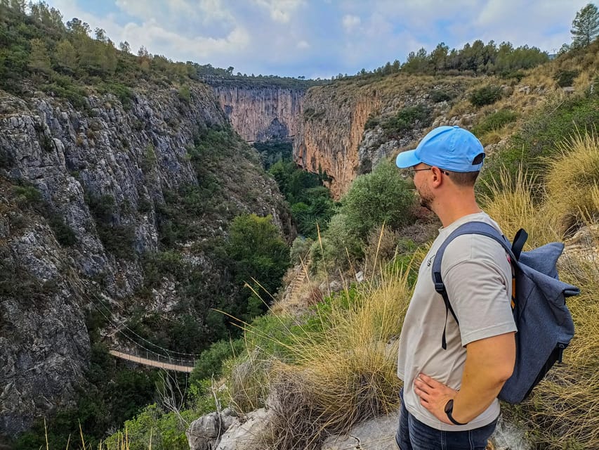 From Valencia: Chulilla, Turia Canyon, Hanging bridges... - What Pau adds to the experience