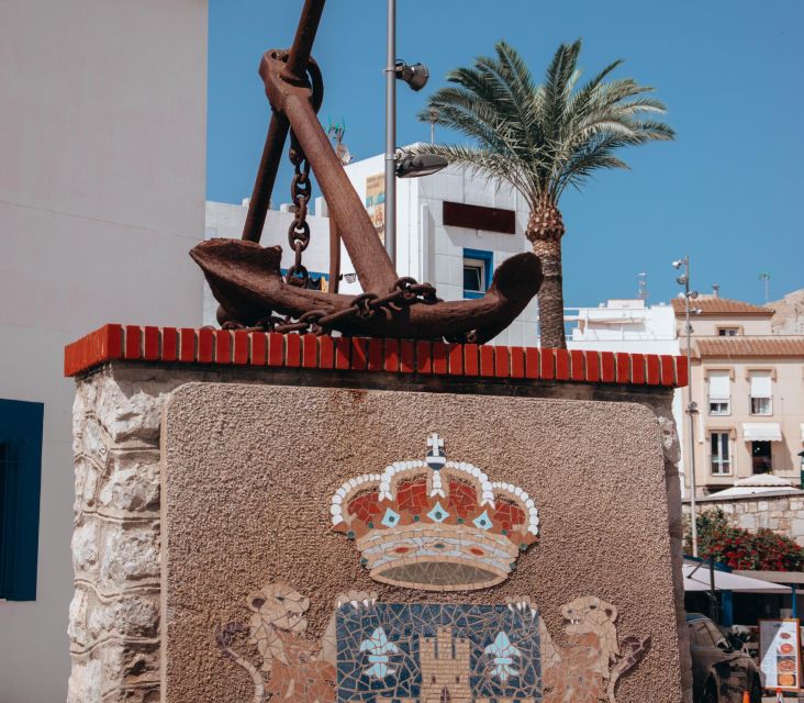 From Valencia: Day Trip to Peñiscola with Castle Visit - Walking through the old town and Renaissance walls
