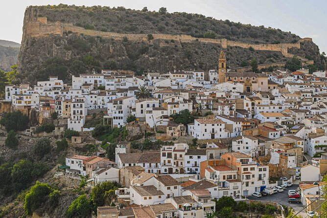 From Valencia: Hiking and Hanging Bridge Adventure in Chulilla - Who will enjoy this outing most