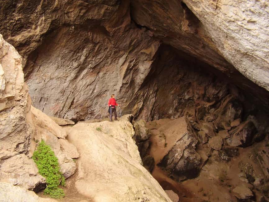 From Valencia: Montanejos Guided Hike with Natural Pools - What makes this Montanejos trip worth considering