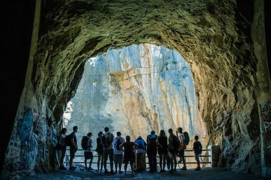 From Valencia: Montanejos Guided Hike with Natural Pools - The option to skip the hike