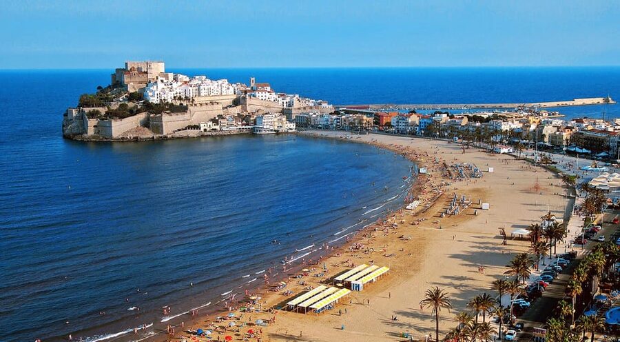From Valencia: Peniscola Day tour, Game of Thrones - Lunch above the Mediterranean
