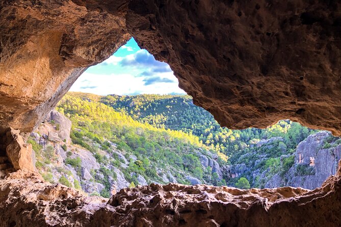 Full-day Hiking at Ruta the Aqua across Pena Cortada - Why Peña Cortada makes this day special