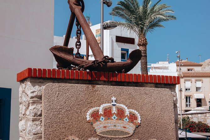 Full Day Tour to Peñíscola from Valencia - Walking to Casa de las Conchas