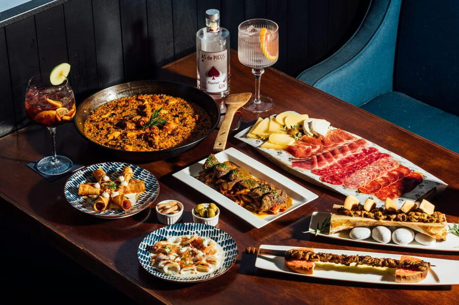 Gourmet 5-Course Dinner Experience in Valencia - Choosing Between Italian and Spanish Cooking