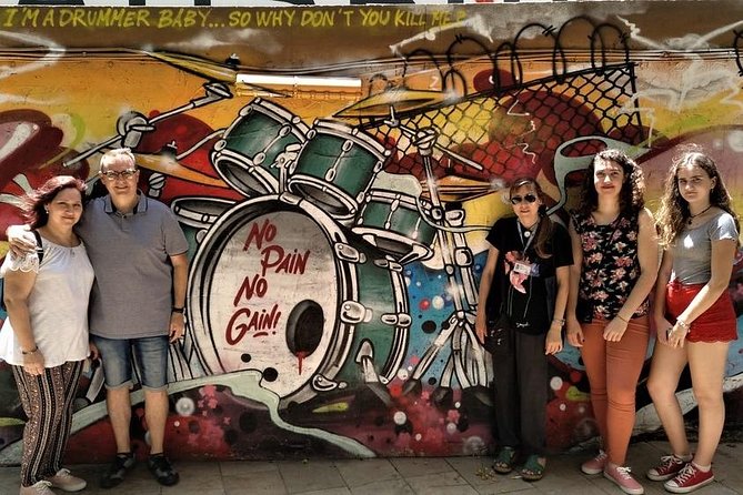 Grafiti tour and Carmen Quarter - Centre del Carme and its mix of eras
