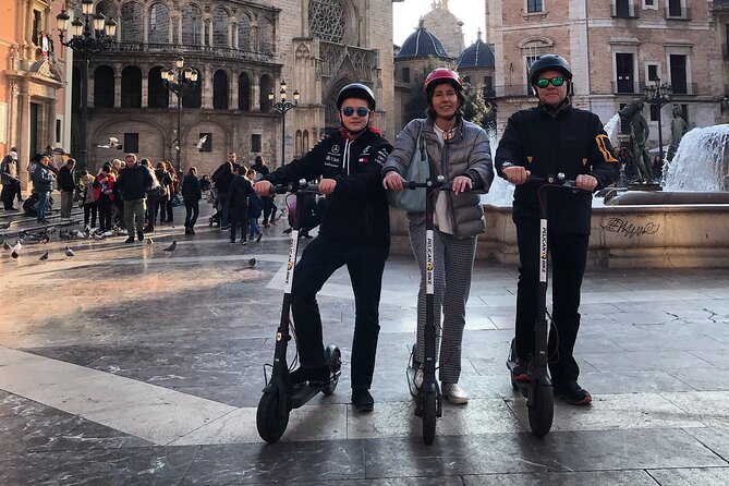 Grand City | Small Group Bike Tour through Top Highlights - Starting in Plaza de la Virgen