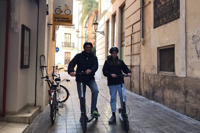 Grand City | Small Group Bike Tour through Top Highlights - The civic center at Plaça de l’Ajuntament