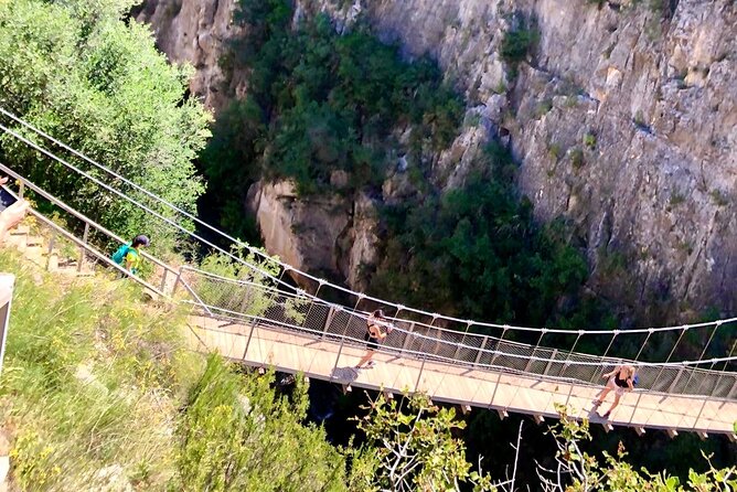 Hike Hanging Bridges and Canyon Túria - Chulilla - OFFICIAL GUIDE - How private guiding changes the day