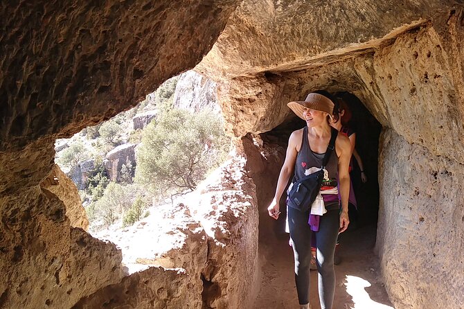 Hike to the Roman aqueduct Peña Cortada - The 50-minute ride to Calles