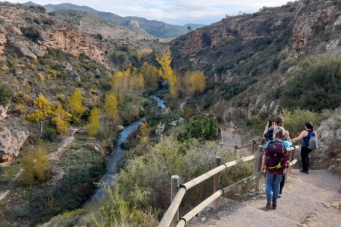 Hike to the Roman aqueduct Peña Cortada - Crossing the Roman bridge