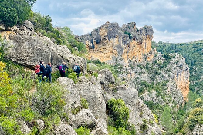 Hiking Tour of the Roman Aqueduct of Peña Cortada and Ruta de Agua - Who should book this hiking day?
