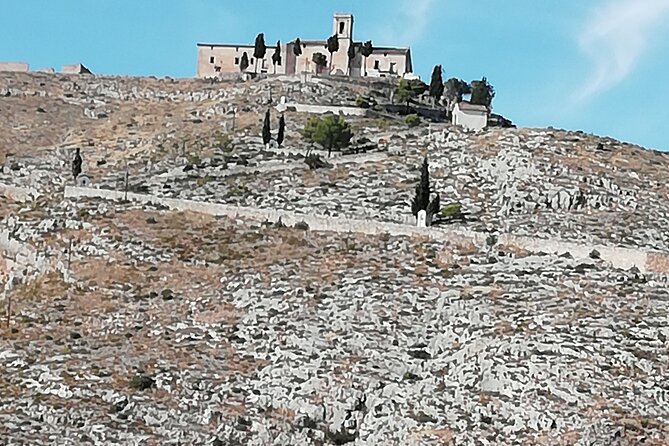 Historic Bocairent, Covetes del Moros Caves and Pou Clar Pools - Covetes dels Moros: history with a low ceiling