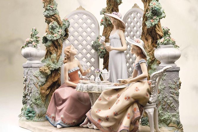 Lladro Factory Visit and Paella Lunch at the Beach - The timing problem you should plan around