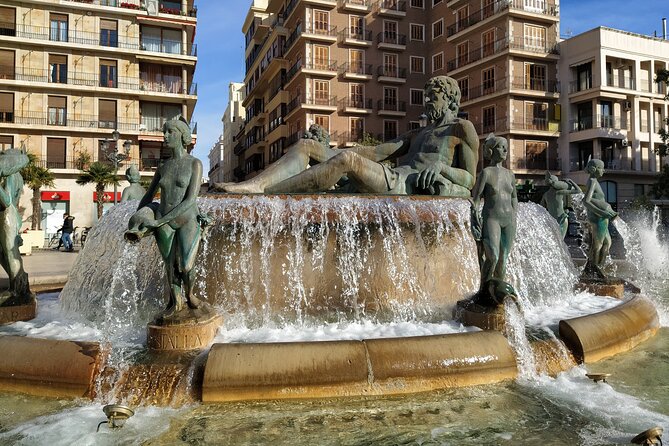 Medieval Valencia Small-Group Walking Tour with Local Guide - What two hours can really give you