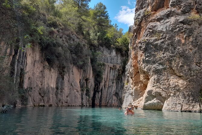 Montanejos: Do an Epic Hike and Swim in Thermal Waters - Key points at a glance