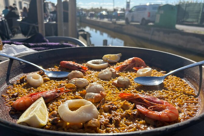 Paella Cooking Class on a Splendid Terrace in Valencia - Why this paella class feels different