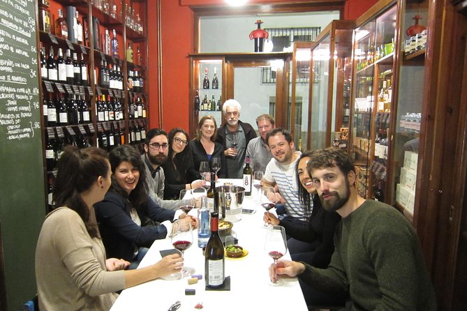 Private premium wine tasting with snacks in Valencia's old town - Four Valencian wines in a quiet old-town plaza