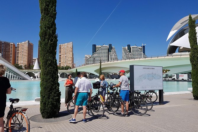 Private tour of the old city of Valencia - A private way to get your Valencia bearings