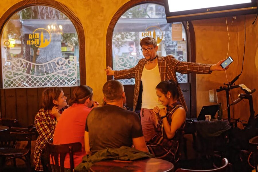 Quest excursion in Valencia - Start at Serranos Tower in Valencia’s Old Town