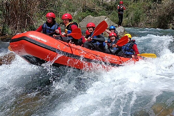 Rafting white water in Montanejos 1h Valencia - Why Montanejos works for a rafting day