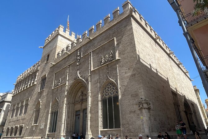 Savor Spain: Your Ultimate Tapas Tour Guide - Group size, timing, and walking comfort