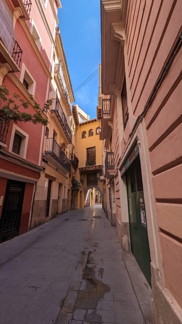 Secret Valencia Experience: The City and Its Flavors - The Carmen district’s narrow streets