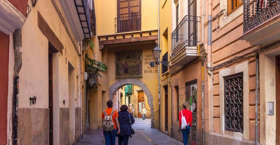 Small-Group Medieval Valencia Walking Tour - Licensed Guide - Why this two-hour walk works for Valencia